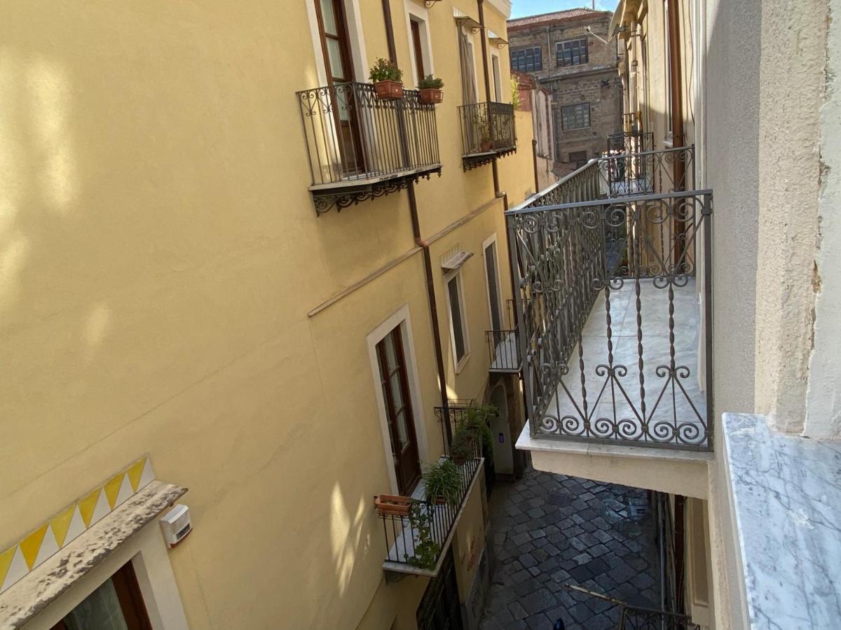 Quattro Canti Suite Palermo Exterior photo